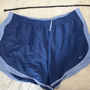Nike Tempo Plus Size running shorts